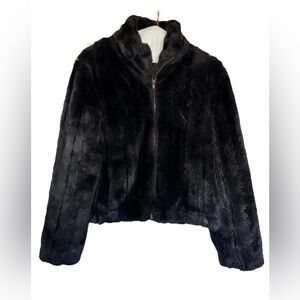 Black Puffer Jacket with High Collar and Fluffy Texture